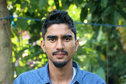 Jagadishwor Baral ha estudiado Farmacia